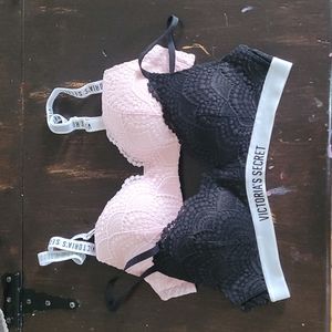 NWOT Victoria secret T-shirt Bras (2)